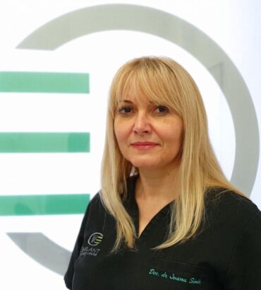 Dr Ivana Simić