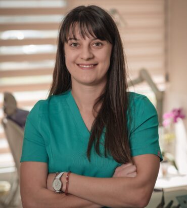 Dr Ivana Puzić